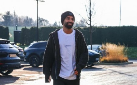 محمد صلاح يفاجئ فتيات ليفربول