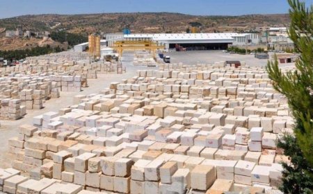 خليلي يستعد لتصدير خط انتاج لصناعة الحجر الى دولة عُمان