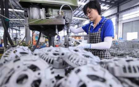 فايننشال تايمز: مصانع صينية تأثرت بالحرب التجارية مع أميركا