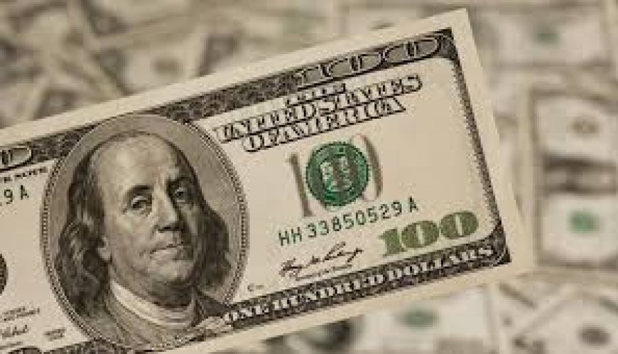 الدولار يسجل أول مكسب أسبوعي منذ مارس مع مؤشرات على تراجع التوتر بين أميركا والصين