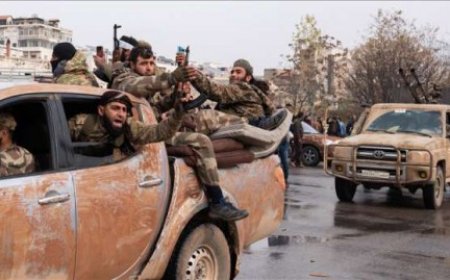 وزير سوري: إسرائيل تحاول اللعب على وتر الورقة الطائفية لإيجاد موطئ قدم لها في سوريا وهناك أطراف مستفيدة من القتال