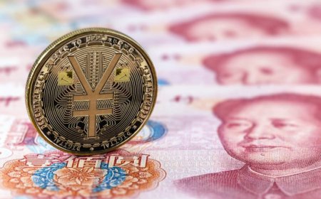 اليوان الصيني ينخفض عن ذروة 6 أشهر مع ارتفاع الطلب على الدولار