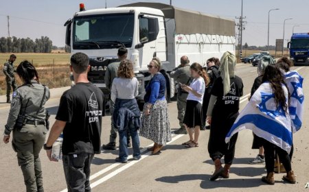 المستوطنون يمنعون دخول شاحنات المساعدات إلى غزة