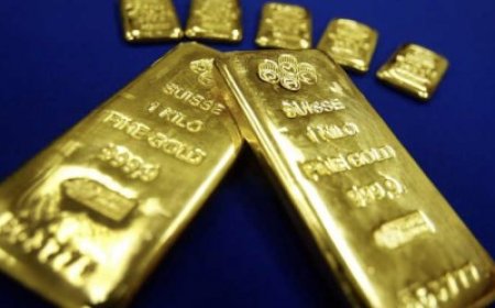 الذهب يتراجع مع تراجع حدة تصريحات ترامب تجاه الاتحاد الأوروبي