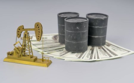 أسعار النفط تتراجع مع ترقّب الأسواق زيادة إنتاج أوبك+ في يوليو