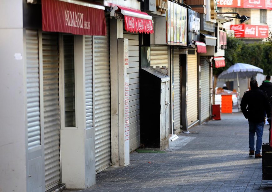 الخليل.. الاضراب الشامل يعم مدينة دورا حدادا على الشهيد حريبات