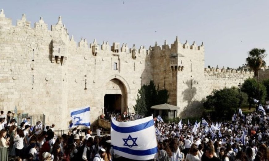 استعداداً لـ"مسيرة الأعلام" الاستفزازية: الاحتلال ينشر حواجز في محيط باب العمود