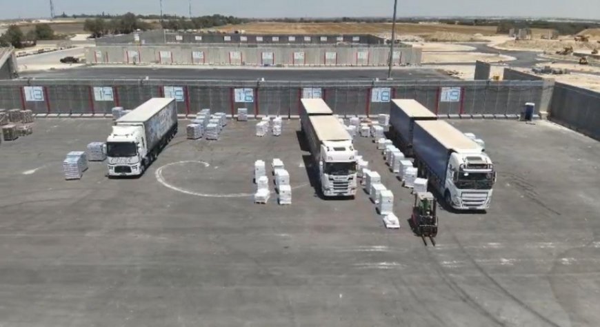 إسرائيل: إدخال 121 شاحنة مساعدات إلى غزة عبر كرم أبو سالم