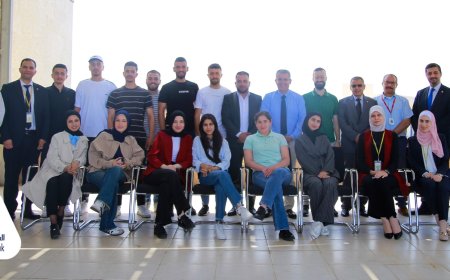 البنك الإسلامي الفلسطيني يستضيف وفداً من كلية الذكاء الاصطناعي وعلم البيانات في الجامعة العربية الأمريكية