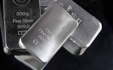 الفضة قرب أعلى مستوياتها في 7 أشهر