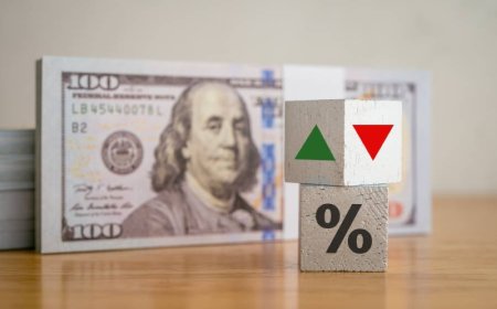 استقرار الدولار واليوان بعد اتفاق إطار تجاري بين أميركا والصين