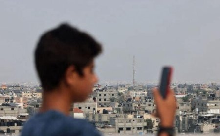 غزة بلا إنترنت وبلا خطوط الاتصالات الثابتة