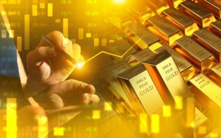 الذهب يرتفع بدعم من تراجع الدولار وعوائد سندات الخزانة