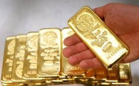 الذهب يرتفع وسط تراجع الدولار ومخاوف بشأن استقلالية الفيدرالي الأميركي