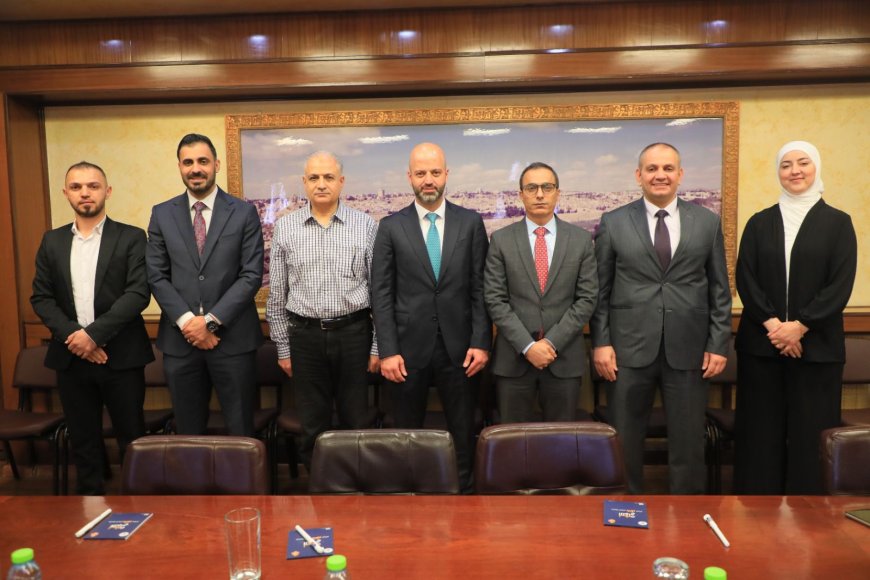 الاتحاد الفلسطيني لشركات التأمين وجامعة النجاح الوطنية توقعان مذكرة تفاهم لتطوير التدريب والتعليم في قطاع التأمين