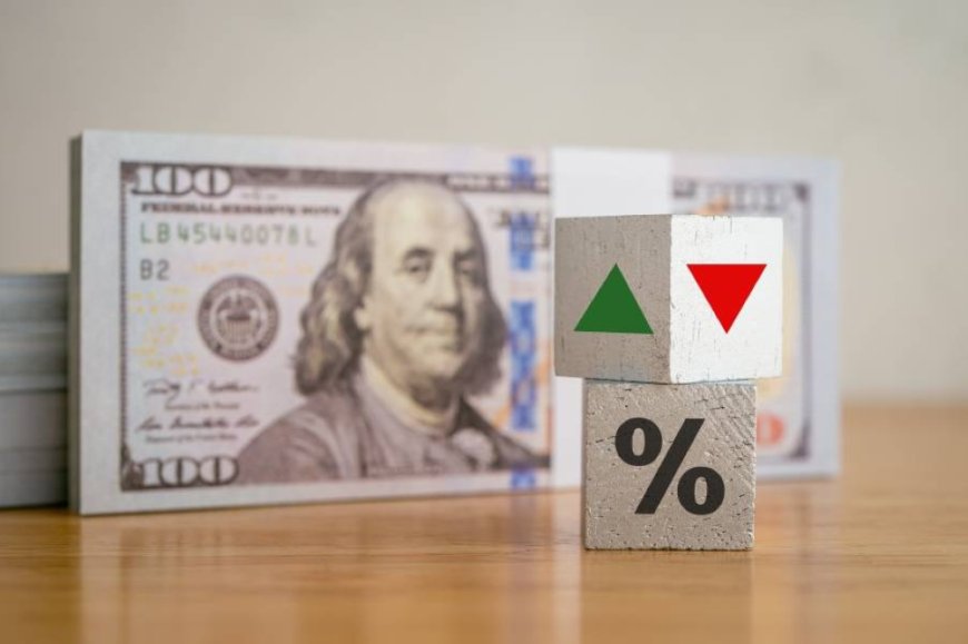 الدولار يتماسك وسط تصاعد التوترات في الشرق الأوسط وترقب قرار بنك اليابان