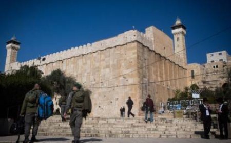 اسرائيل تسحب صلاحيات فلسطين على الحرم الابراهيمي وتنقلها للمستوطنين