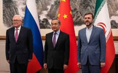 اجتماع ثلاثي إيراني روسي صيني بشأن الملف النووي