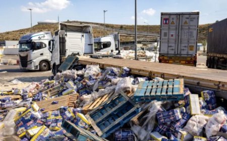 فضيحة جديدة.. ضباط إسرائيليون يقرون بإتلاف مساعدات غذائية وطبية بعد رفض جيش الاحتلال توزيعها في قطاع غزة