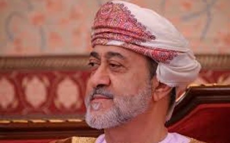 سلطان عُمان يرحب بعزم بريطانيا الاعتراف بدولة فلسطين