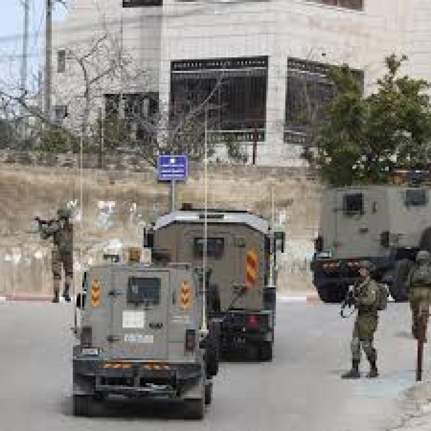 الاحتلال يعتقل ثلاثة أسرى محررين ويستدعي رابعًا عقب اقتحام الخليل ودورا