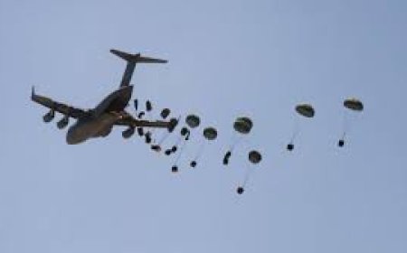 سقوط المساعدات الجوية بغزة يودي بحياة ثلاثة مواطنين