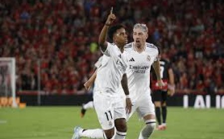 لا يستحم.. صديقة أسطورة ريال مدريد تكشف سبب انفصالهما