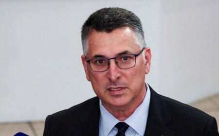 ساعر: الاعتراف بدولة فلسطينية انتحار لإسرائيل