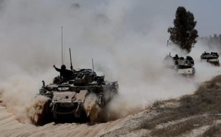 دبابات الاحتلال تعتقل عددا من منتظري المساعدات شمال رفح