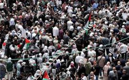 نابلس: مسيرة رفضا للإبادة الجماعية في غزة ومساندة للأسرى في سجون الاحتلال