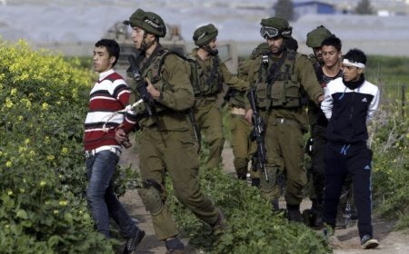 قوات الاحتلال تعتقل 4 مواطنين بينهم طفلان من دير أبو مشعل غرب رام الله