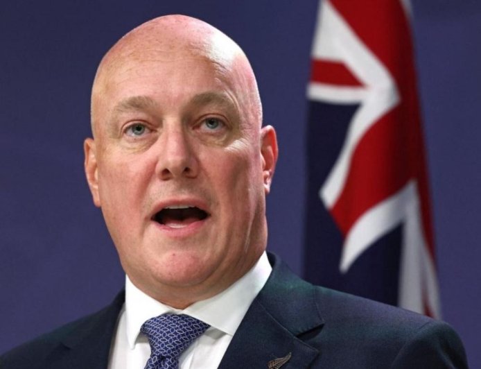 رئيس وزراء نيوزيلندا: نتنياهو فقد صوابه