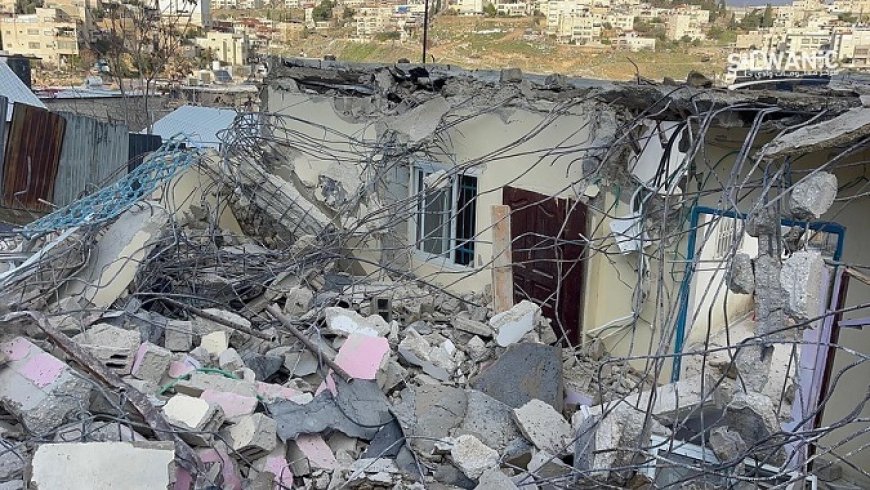 الاحتلال يجبر مقدسيا على هدم منزله في بلدة سلوان