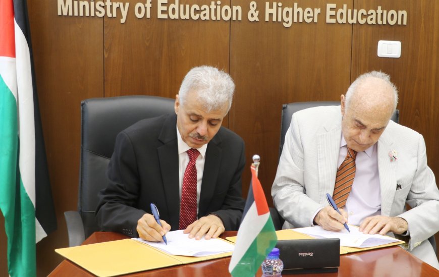 "التربية" ومؤسسة منيب وأنجلا المصري توقعان اتفاقية لخدمة قطاع التعليم
