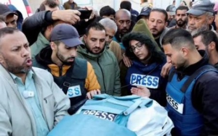 الغارديان: إسرائيل تحاول التحكم في الحقائق التي تخرج من غزة من خلال قتل الصحفيين