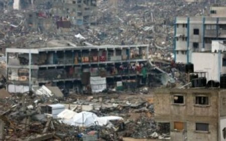 703 أيام للحرب.. عشرات الشهداء والجرحى بالقطاع وتدمير خمسين بناية وبرج بغزة