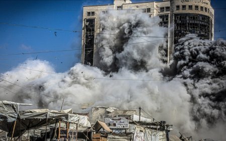 الاحتلال يكثف قصفه ويفجر وينسف المنازل والأبراج السكنية في مدينة غزة