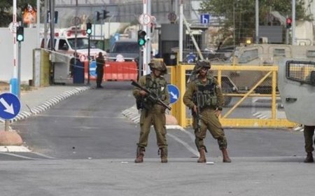 الاحتلال ينصب بوابة حديدية عند مدخل العيزرية