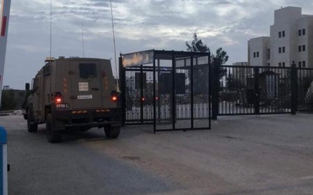 الاحتلال يقتحم جامعة بيرزيت ويعتدي على الحرس ويستولي على مقتنيات