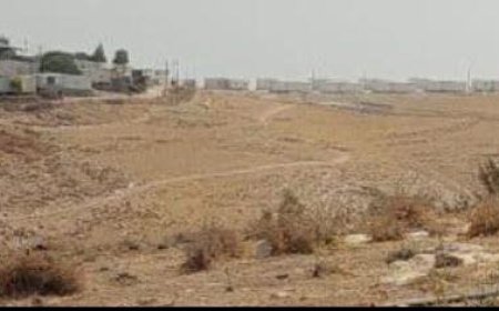 مستعمرون يحاولون الاستيلاء على 400 دونم في برية السواحرة