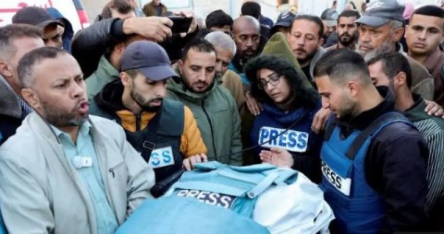 الغارديان: إسرائيل تحاول التحكم في الحقائق التي تخرج من غزة من خلال قتل الصحفيين