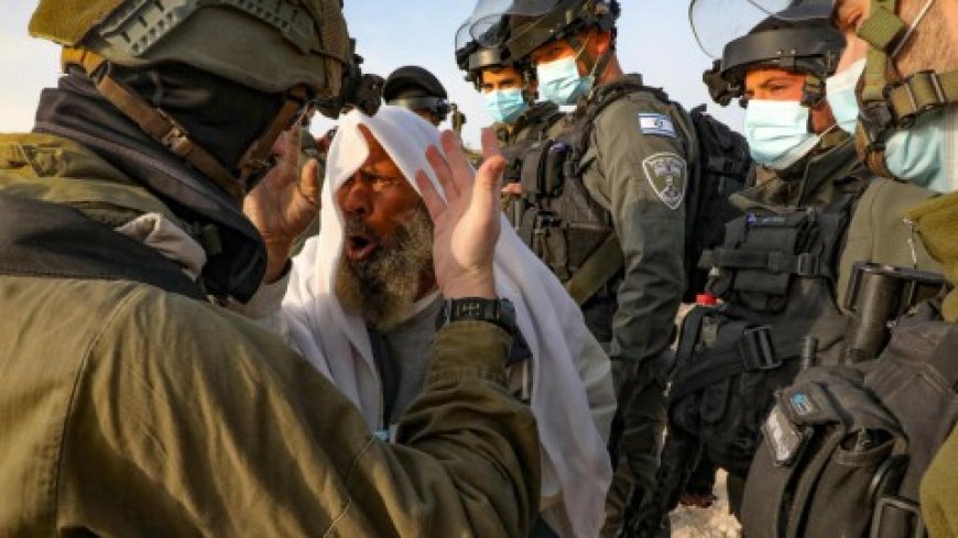 الغارديان  قناصة بالجيش الإسرائيلي اعدموا عمدا 4 فلسطينيين