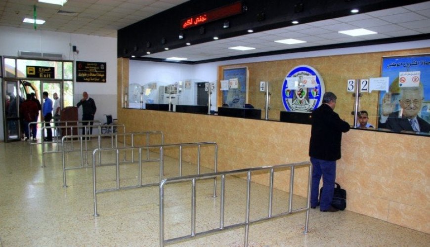 المعابر والحدود: الاحتلال سيغلق معبر الكرامة بدءا من الغد وحتى إشعار آخر