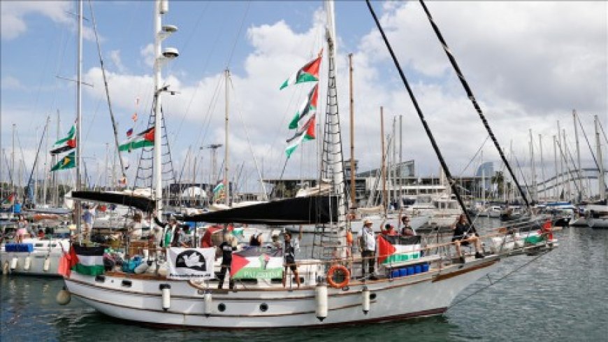 أسطول “الصمود الدولي” المتوجه إلى قطاع غزة يتعرض لهجوم كبير بالمسيرات وتشويش الاتصالات في عرض البحر