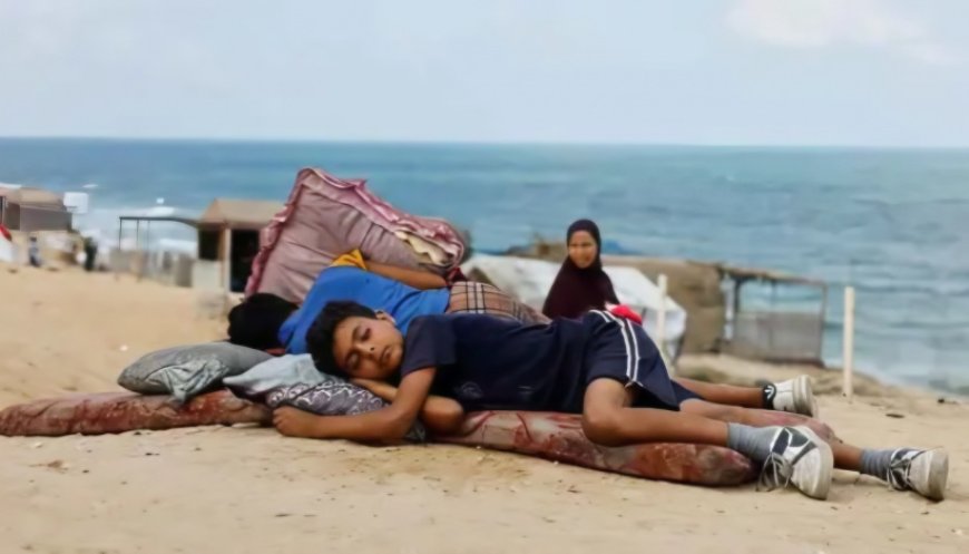 الدفاع المدني بغزة: مئات العائلات تفترش الأرض دون مأوى