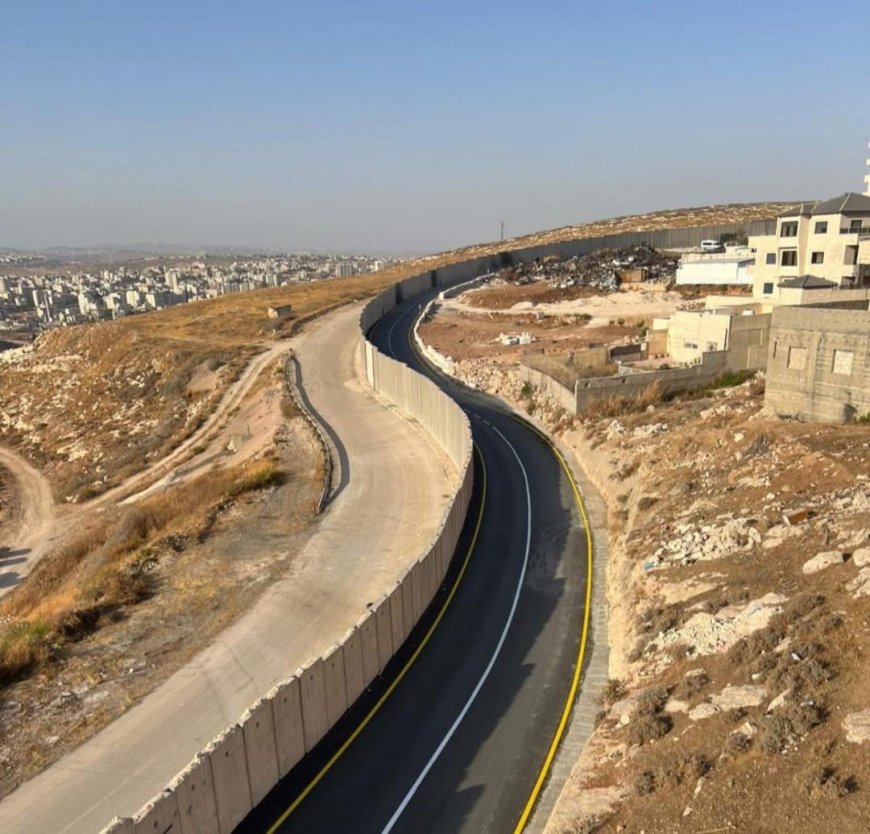 الحكم المحلي تنجز 21 مشروعا في مجالات الطرق والطاقة والمباني خلال شهر ايلول