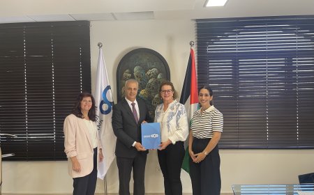 البنك العربي يدعم حملة التوعية والفحوصات المجانية للكشف المبكر عن سرطان الثدي