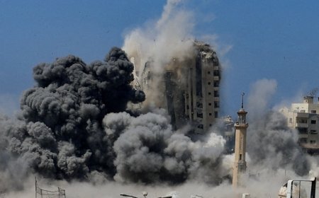 727 يوما للحرب .. عشرات الشهداء والجرحى والاحتلال يحاصر مدينة غزة