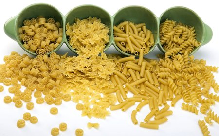 حرب المكرونة.. أميركا تفرض رسوماً تتجاوز 100% وإيطاليا تهاجم ترامب