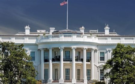 البيت الأبيض يجمّد 28 مليار دولار ويسرح آلاف الموظفين بسبب الإغلاق الحكومي